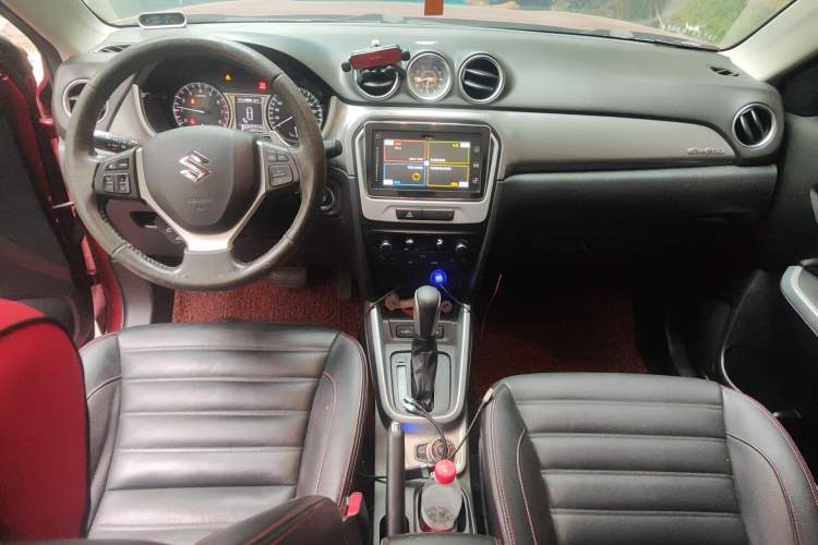 Used Suzuki Vitara 2016 1.4T Automatic 4x4 Flagship Model Center Console