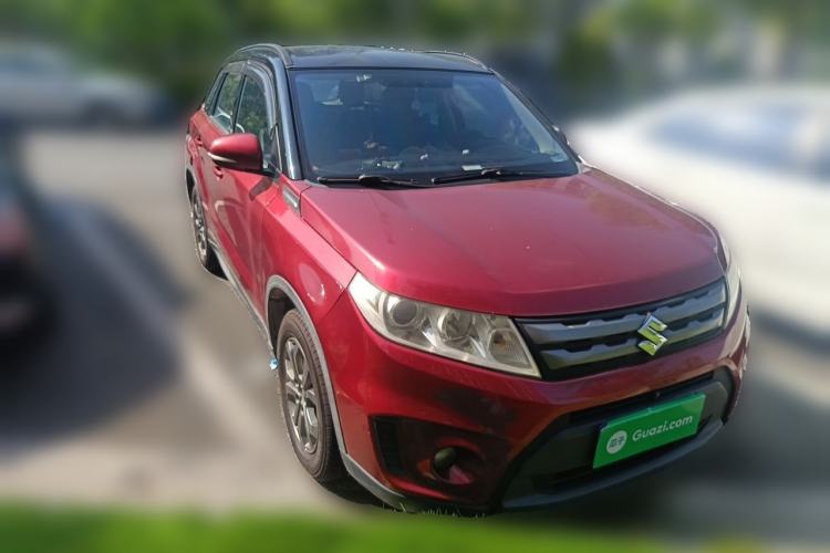 Used Suzuki Vitara 2016 1.6L Manual Two-Wheel Drive Entry-Level Trim Front Right 45 Deg