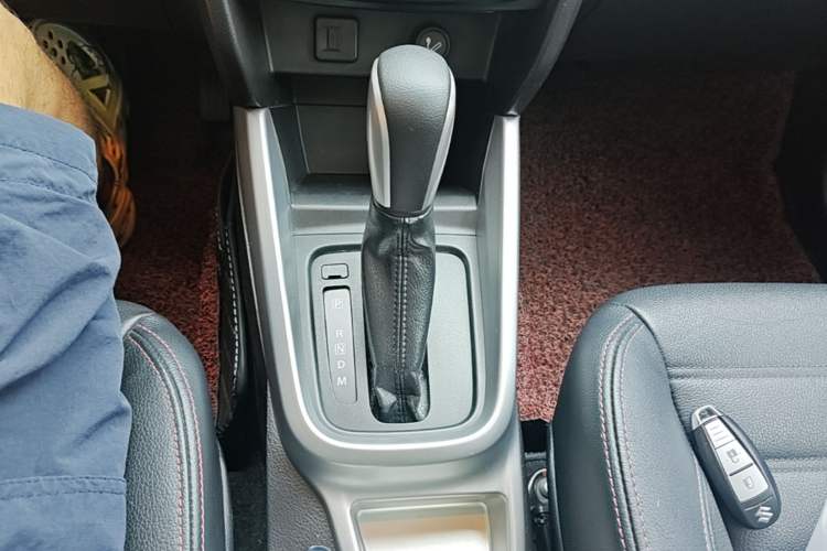 Used Suzuki Vitara 2016 1.4T Automatic Two-Wheel Drive Luxury Version Gear Lever
