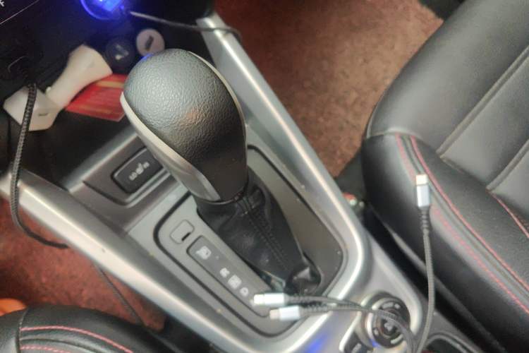 Used Suzuki Vitara 2016 1.4T Automatic 4x4 Flagship Model Gear Lever