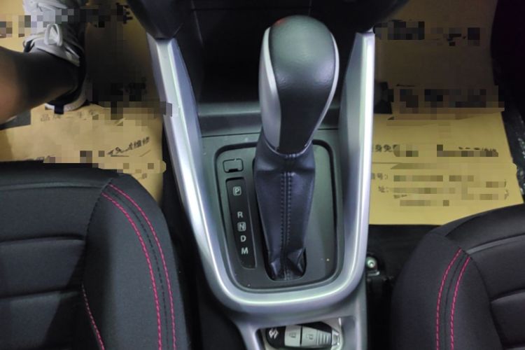 Used Suzuki Vitara 2016 1.4T Automatic Two-Wheel Drive Elite Model Gear Lever