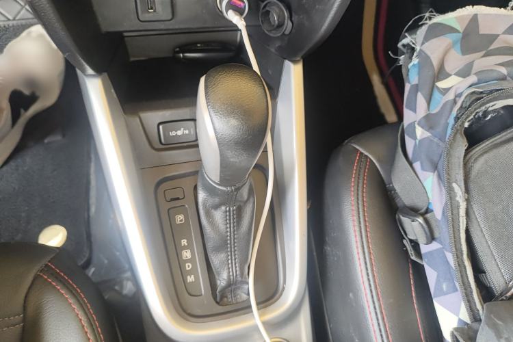 Used Suzuki Vitara 2016 1.4T Automatic 4x4 Flagship Model Gear Lever