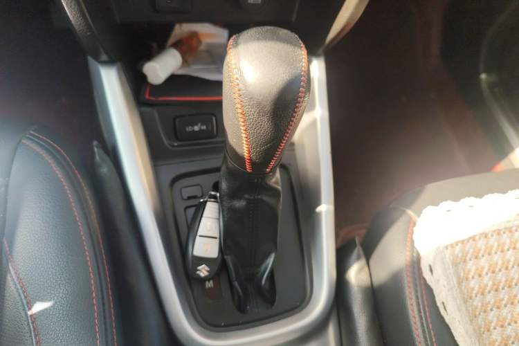 Used Suzuki Vitara 2016 1.4T Automatic 4x4 Flagship Model Gear Lever