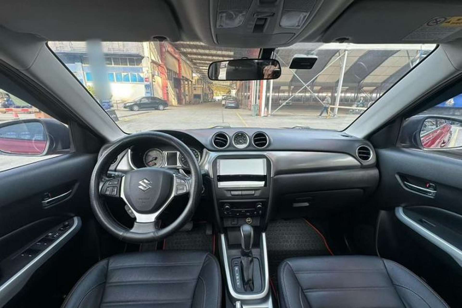 Used Suzuki Vitara 2016 1.4T Automatic Two-Wheel Drive Luxury Version Interior 2
