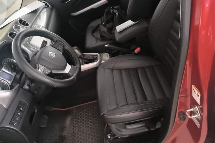 Used Suzuki Vitara 2016 1.4T Automatic Two-Wheel Drive Luxury Version Left Front Seat