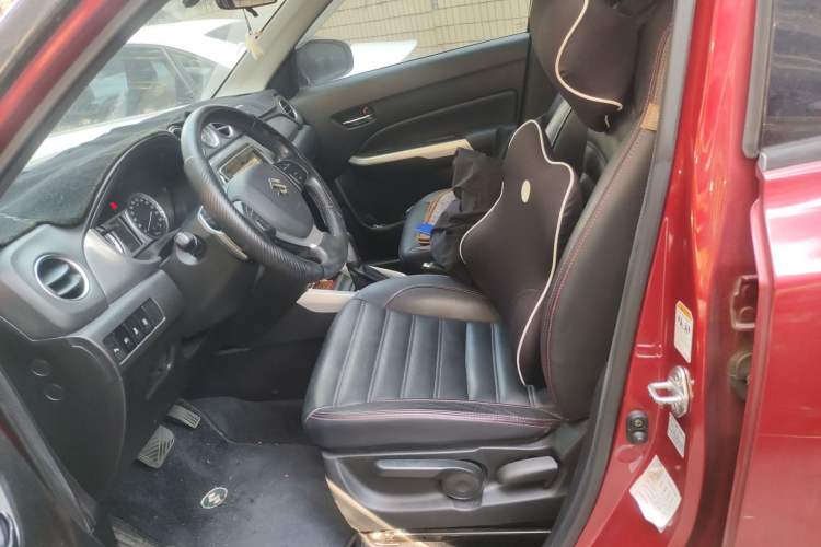 Used Suzuki Vitara 2016 1.4T Automatic Two-Wheel Drive Luxury Version Left Front Seat