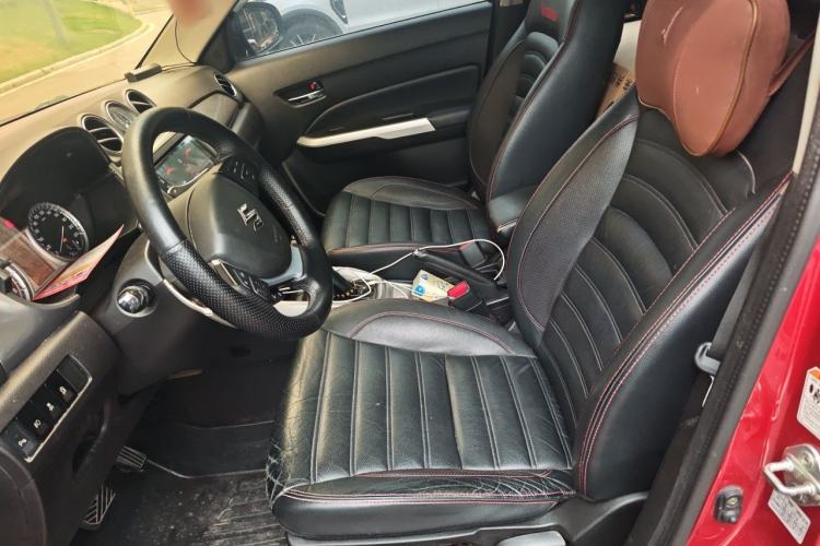 Used Suzuki Vitara 2016 1.4T Automatic Two-Wheel Drive Luxury Version Left Front Seat