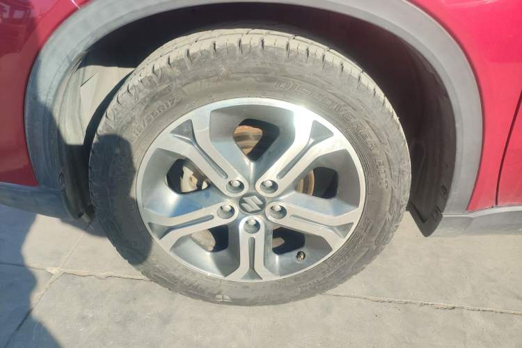 Used Suzuki Vitara 2016 1.4T Automatic All-Wheel Drive Leading Version Left Front Wheel Hub
