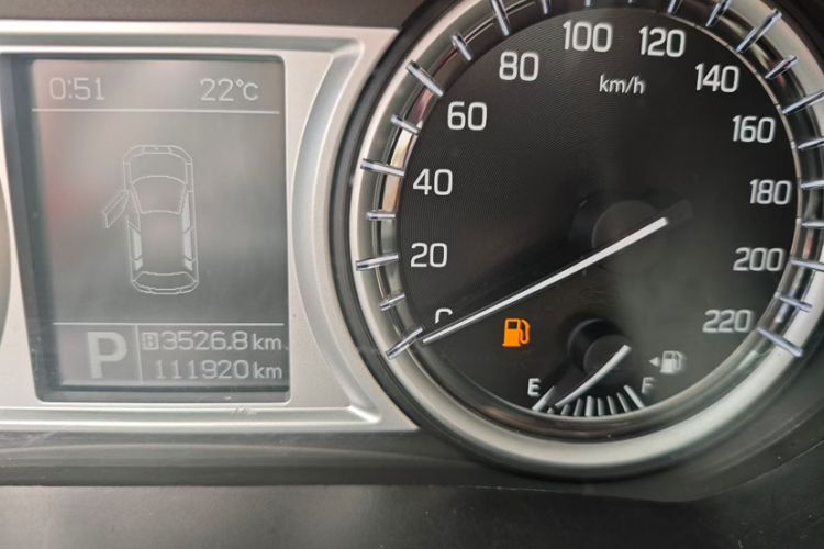 Used Suzuki Vitara 2016 1.4T Automatic Two-Wheel Drive Luxury Version Odometer Close Up