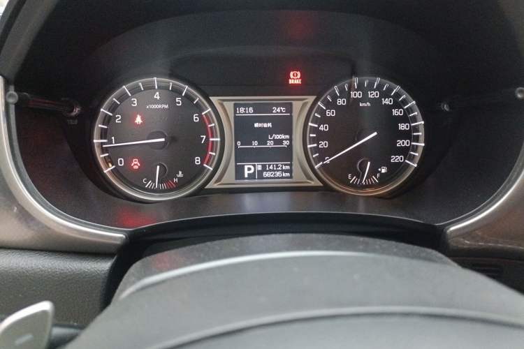 Used Suzuki Vitara 2016 1.4T Automatic Two-Wheel Drive Luxury Version Odometer Close Up