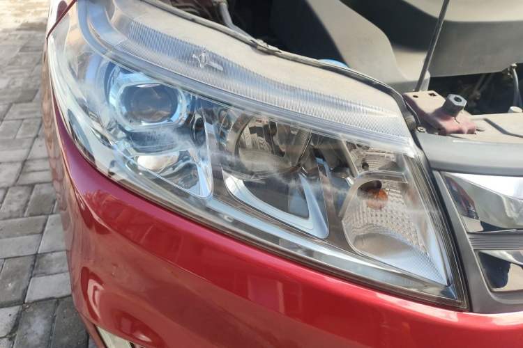Used Suzuki Vitara 2016 1.4T Automatic 4x4 Flagship Model Right Front Headlight