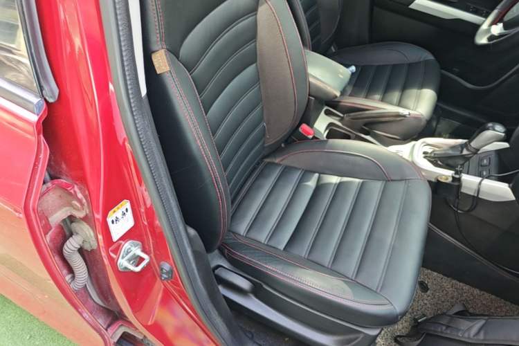 Used Suzuki Vitara 2016 1.4T Automatic 4x4 Flagship Model Right Front Seat