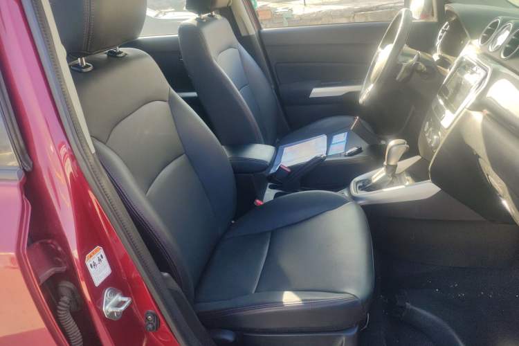 Used Suzuki Vitara 2016 1.4T Automatic All-Wheel Drive Leading Version Right Front Seat