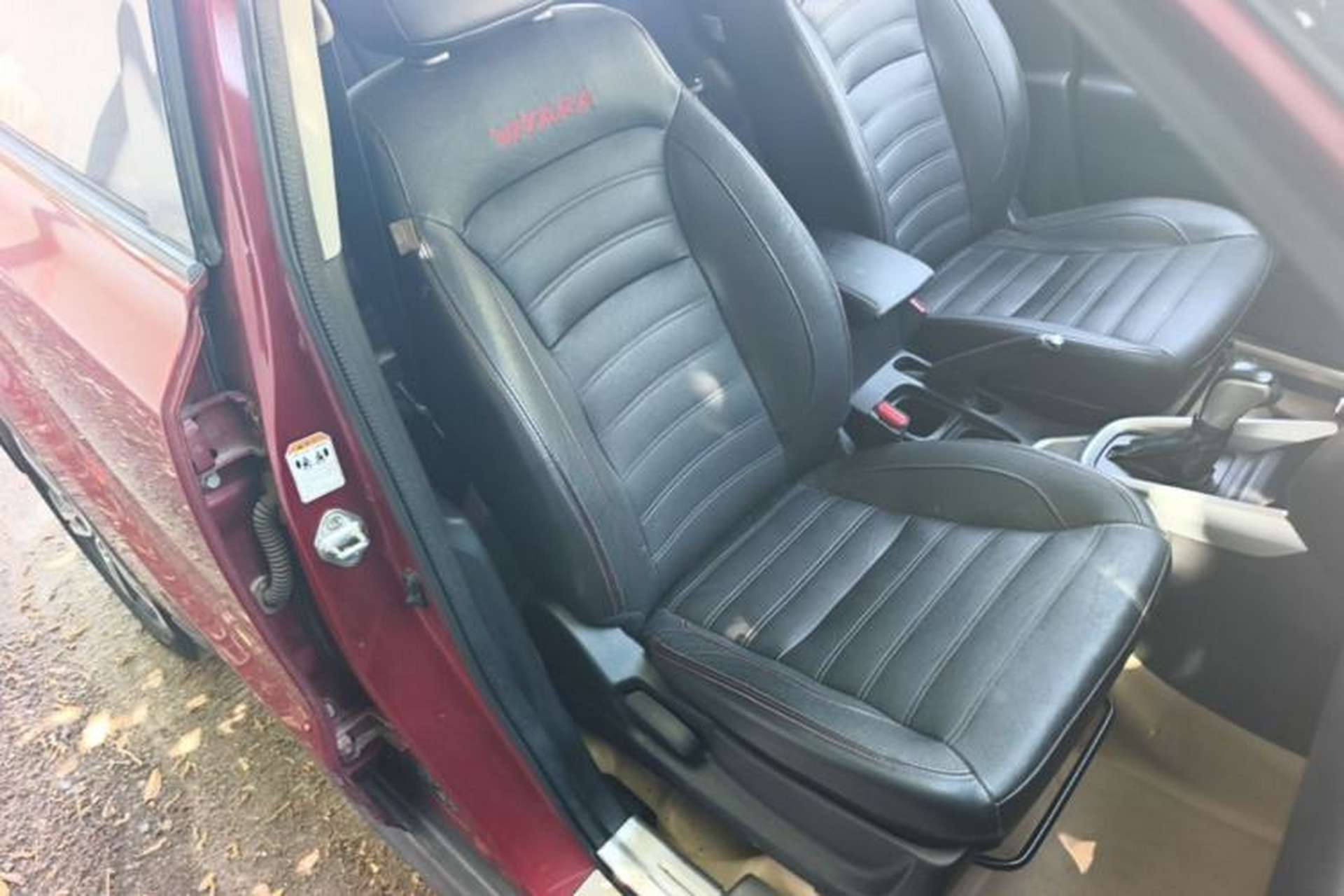 Used Suzuki Vitara 2016 1.4T Automatic Two-Wheel Drive Luxury Version Right Front Seat