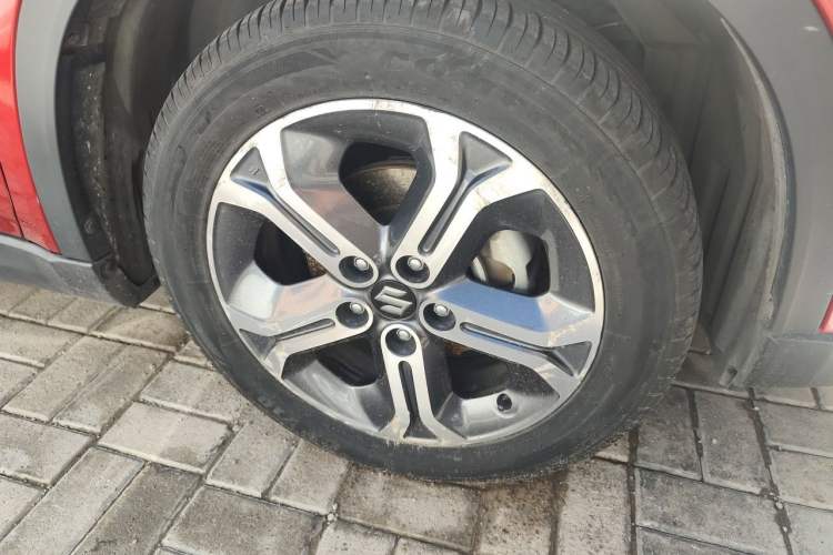 Used Suzuki Vitara 2016 1.4T Automatic 4x4 Flagship Model Right Front Wheel Hub
