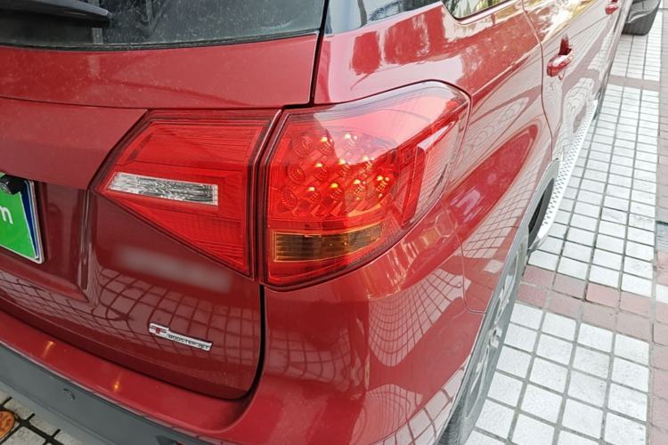 Used Suzuki Vitara 2016 1.4T Automatic Two-Wheel Drive Luxury Version Right Rear Taillight