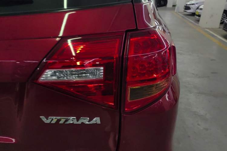 Used Suzuki Vitara 2016 1.4T Automatic Two-Wheel Drive Elite Model Right Rear Taillight