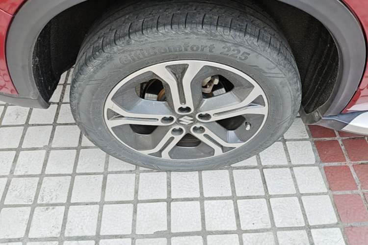 Used Suzuki Vitara 2016 1.4T Automatic Two-Wheel Drive Luxury Version Right Rear Wheel Hub