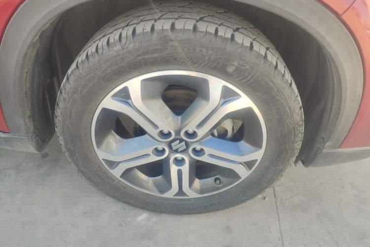 Used Suzuki Vitara 2016 1.4T Automatic All-Wheel Drive Leading Version Right Rear Wheel Hub