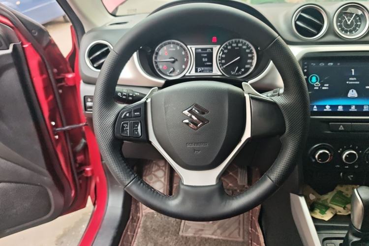 Used Suzuki Vitara 2016 1.4T Automatic Two-Wheel Drive Elite Model Steering Wheel