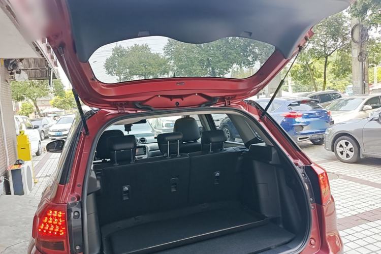 Used Suzuki Vitara 2016 1.4T Automatic Two-Wheel Drive Luxury Version Trunk