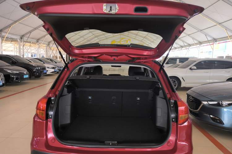 Used Suzuki Vitara 2016 1.4T Automatic Two-Wheel Drive Luxury Version Trunk