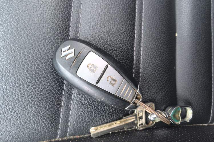 Used Suzuki Vitara 2016 1.4T Automatic Two-Wheel Drive Luxury Version Vehicle Key