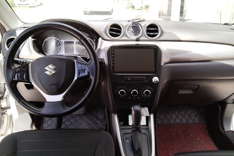 Used Suzuki Vitara 2016 1.4T Automatic Two-Wheel Drive Elite Model Interior 2
