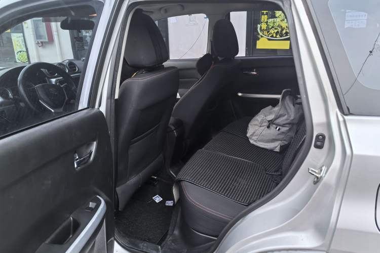 Used Suzuki Vitara 2016 1.4T Automatic All-Wheel Drive Leading Version Interior 3
