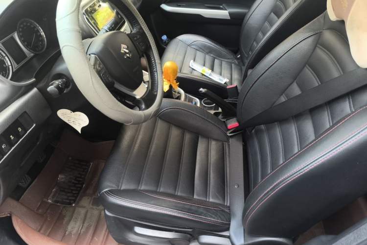Used Suzuki Vitara 2016 1.4T Manual Two-Wheel Drive Luxury Model Left Front Seat
