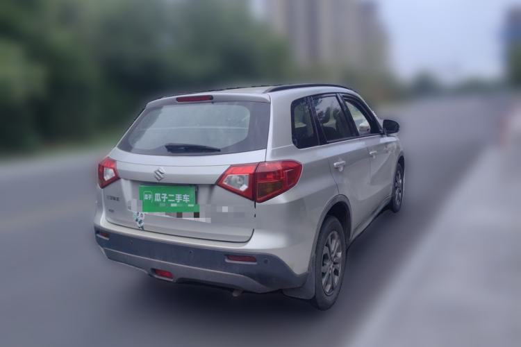 Used Suzuki Vitara 2016 1.6L Manual Two-Wheel Drive Entry-Level Trim Rear Right 45 Deg