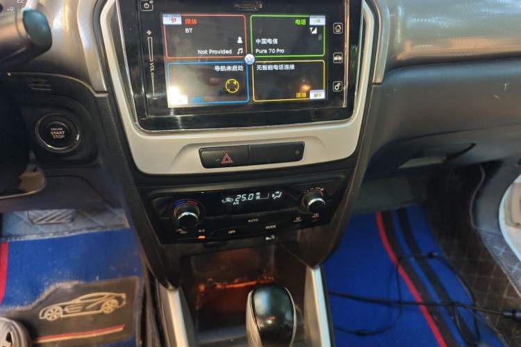 Used Suzuki Vitara 2016 1.4T Automatic Two-Wheel Drive Luxury Version Audio And AC Panel