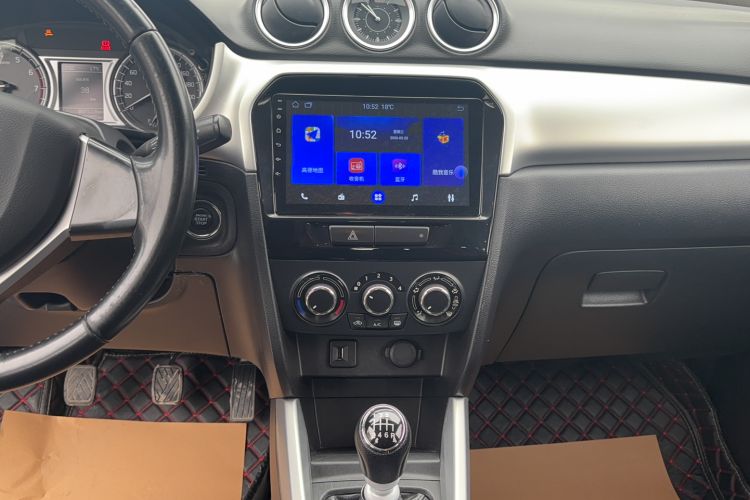 Used Suzuki Vitara 2016 1.4T Manual Two-Wheel-Drive Elite Model Audio And AC Panel