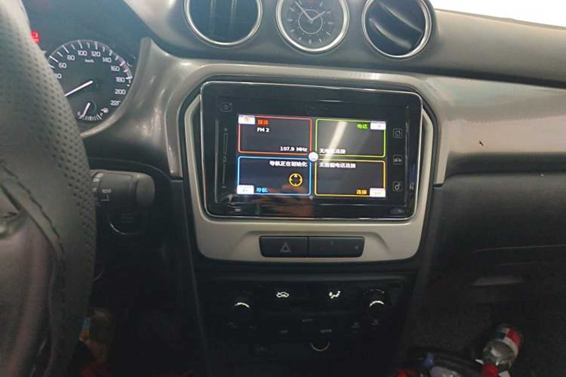 Used Suzuki Vitara 2016 1.4T Automatic 4x4 Flagship Model Audio And AC Panel
