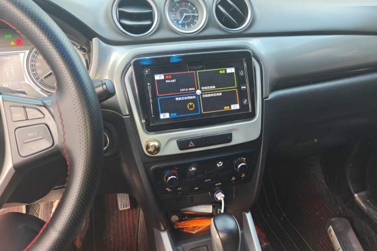 Used Suzuki Vitara 2016 1.4T Automatic 4x4 Flagship Model Audio And AC Panel