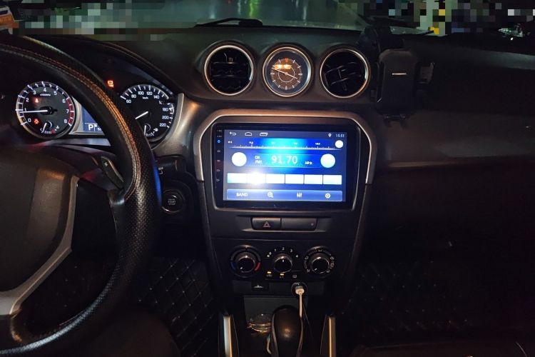 Used Suzuki Vitara 2016 1.4T Automatic Two-Wheel Drive Elite Model Audio And AC Panel