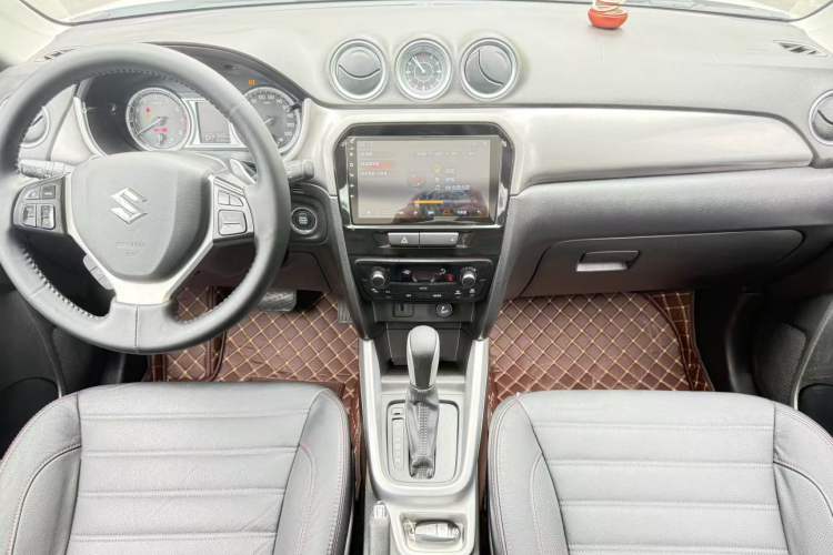 Used Suzuki Vitara 2016 1.4T Automatic Two-Wheel Drive Luxury Version Audio And AC Panel