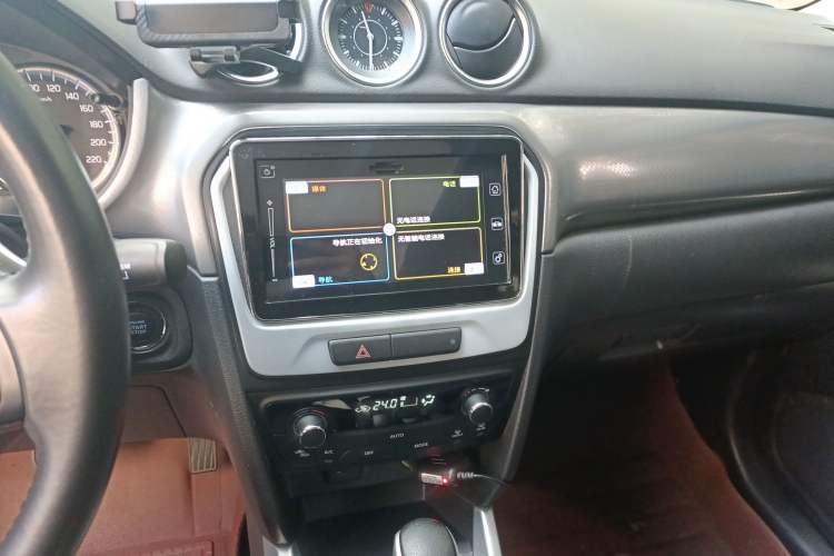Used Suzuki Vitara 2016 1.4T Automatic 4x4 Flagship Model Audio And AC Panel