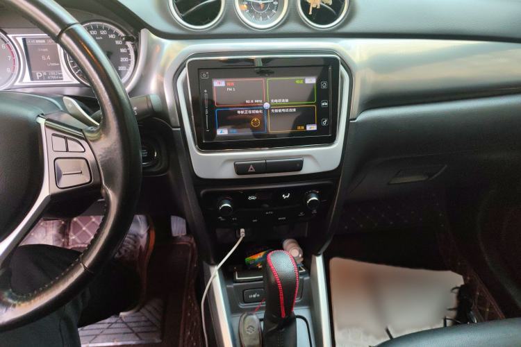 Used Suzuki Vitara 2016 1.4T Automatic 4x4 Flagship Model Audio And AC Panel