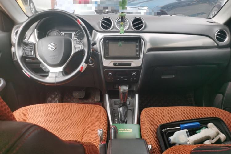 Used Suzuki Vitara 2016 1.4T Automatic 4x4 Flagship Model Center Console
