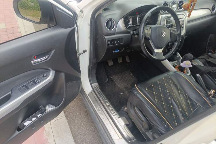 Used Suzuki Vitara 2016 1.4T Manual Two-Wheel-Drive Elite Model Driver Seat