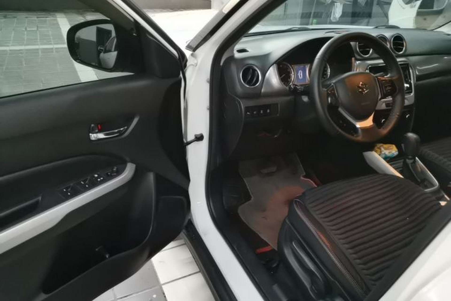 Used Suzuki Vitara 2016 1.4T Automatic Two-Wheel Drive Luxury Version Driver Seat