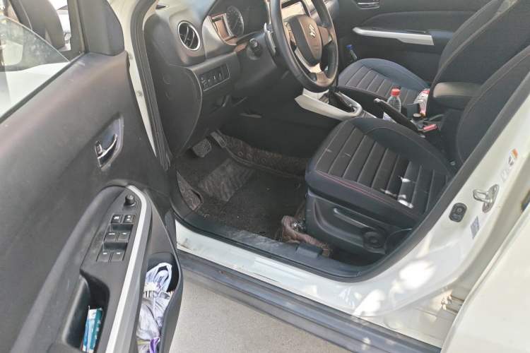 Used Suzuki Vitara 2016 1.4T Automatic Two-Wheel Drive Elite Model Driver Seat