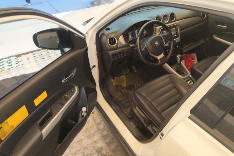 Used Suzuki Vitara 2016 1.4T Automatic Two-Wheel Drive Luxury Version Driver Seat