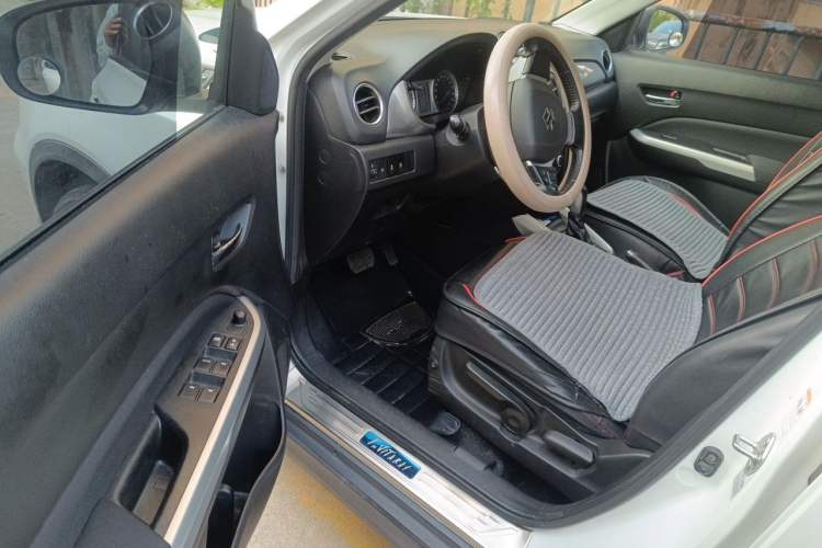 Used Suzuki Vitara 2016 1.4T Automatic Two-Wheel Drive Elite Model Driver Seat