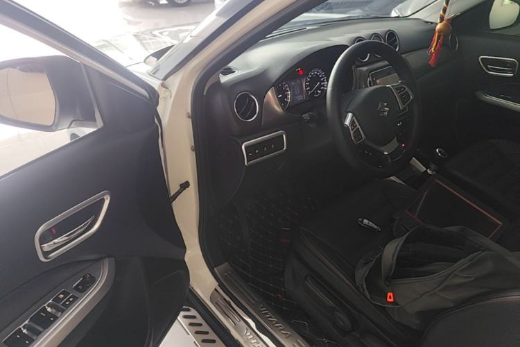 Used Suzuki Vitara 2016 1.4T Manual Two-Wheel Drive Luxury Model Driver Seat