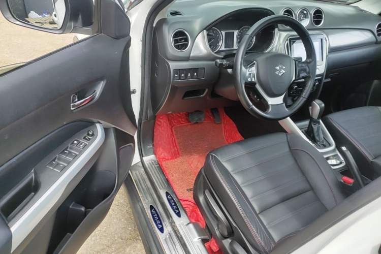 Used Suzuki Vitara 2016 1.4T Automatic Two-Wheel Drive Luxury Version Driver Seat