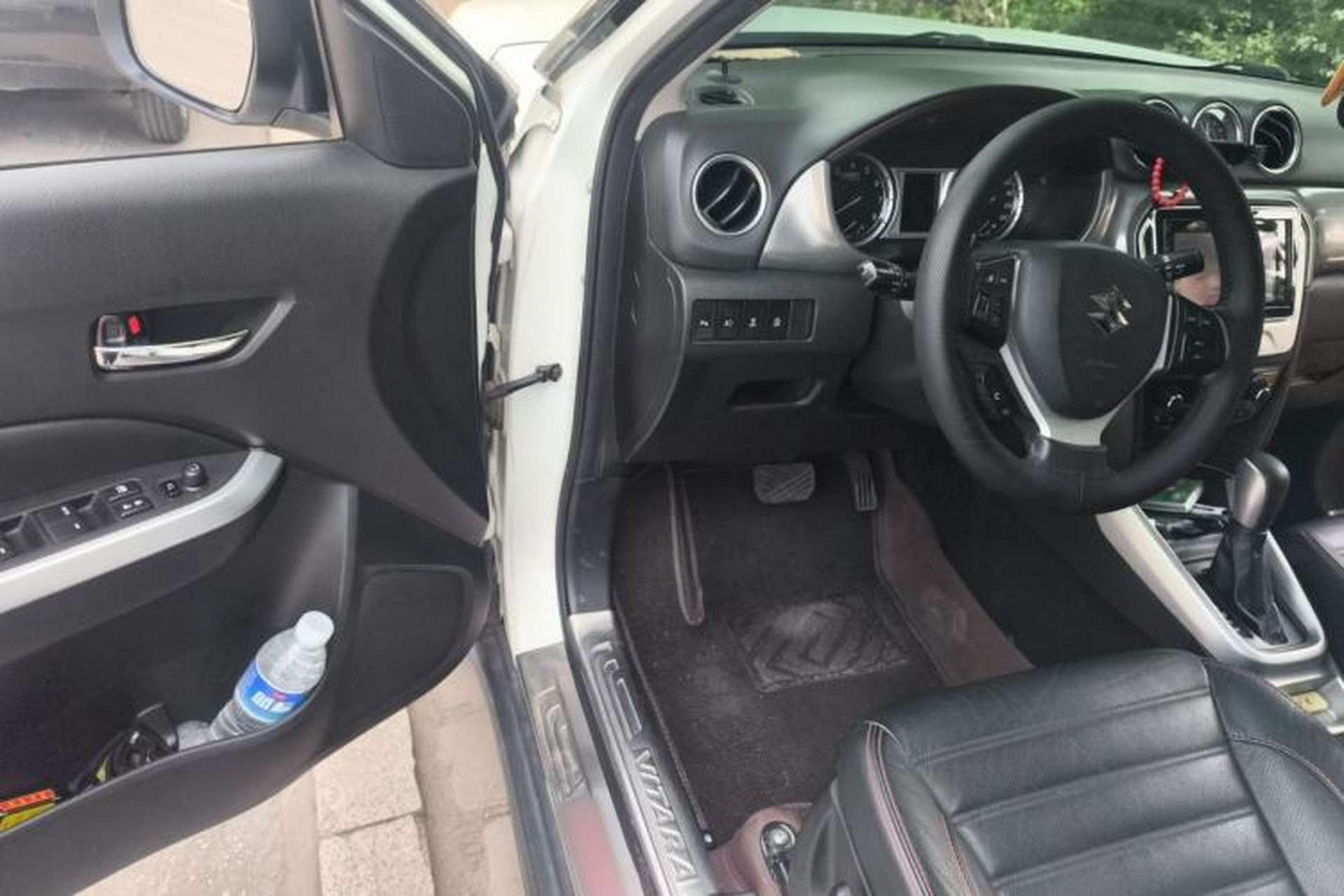 Used Suzuki Vitara 2016 1.4T Automatic Two-Wheel Drive Luxury Version Driver Seat