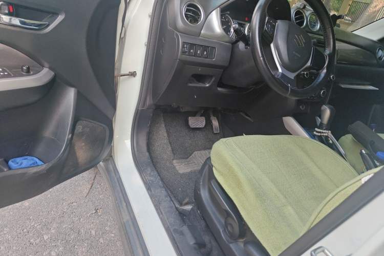 Used Suzuki Vitara 2016 1.4T Automatic Two-Wheel Drive Elite Model Driver Seat