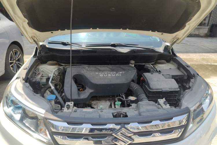 Used Suzuki Vitara 2016 1.4T Automatic Two-Wheel Drive Luxury Version Engine Bay